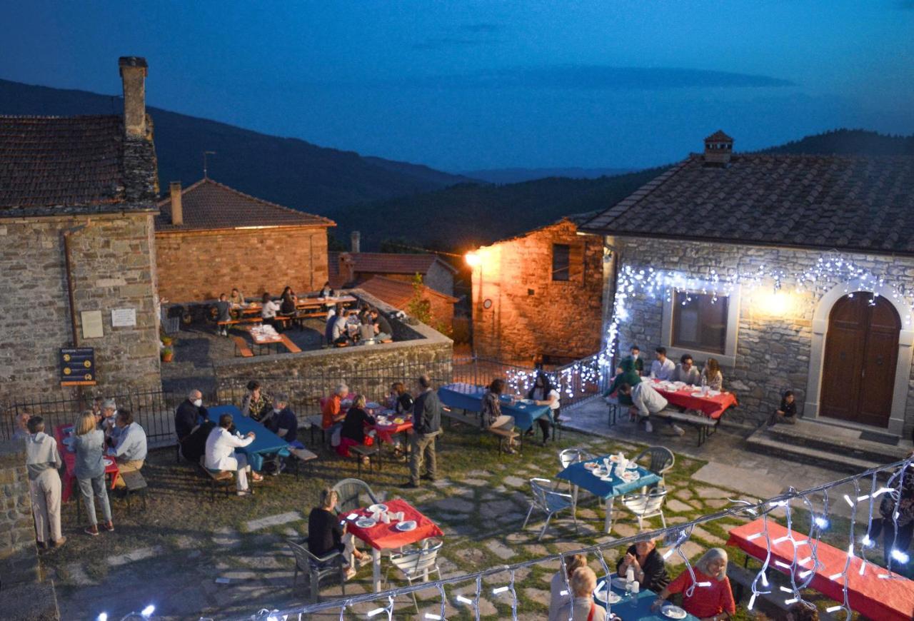 Agriturismo Vezzano Кьюзи-делла-Верна Экстерьер фото