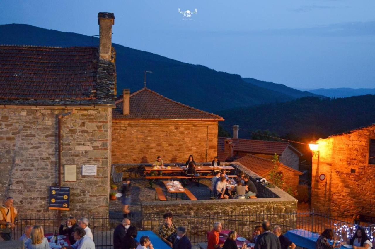 Agriturismo Vezzano Кьюзи-делла-Верна Экстерьер фото