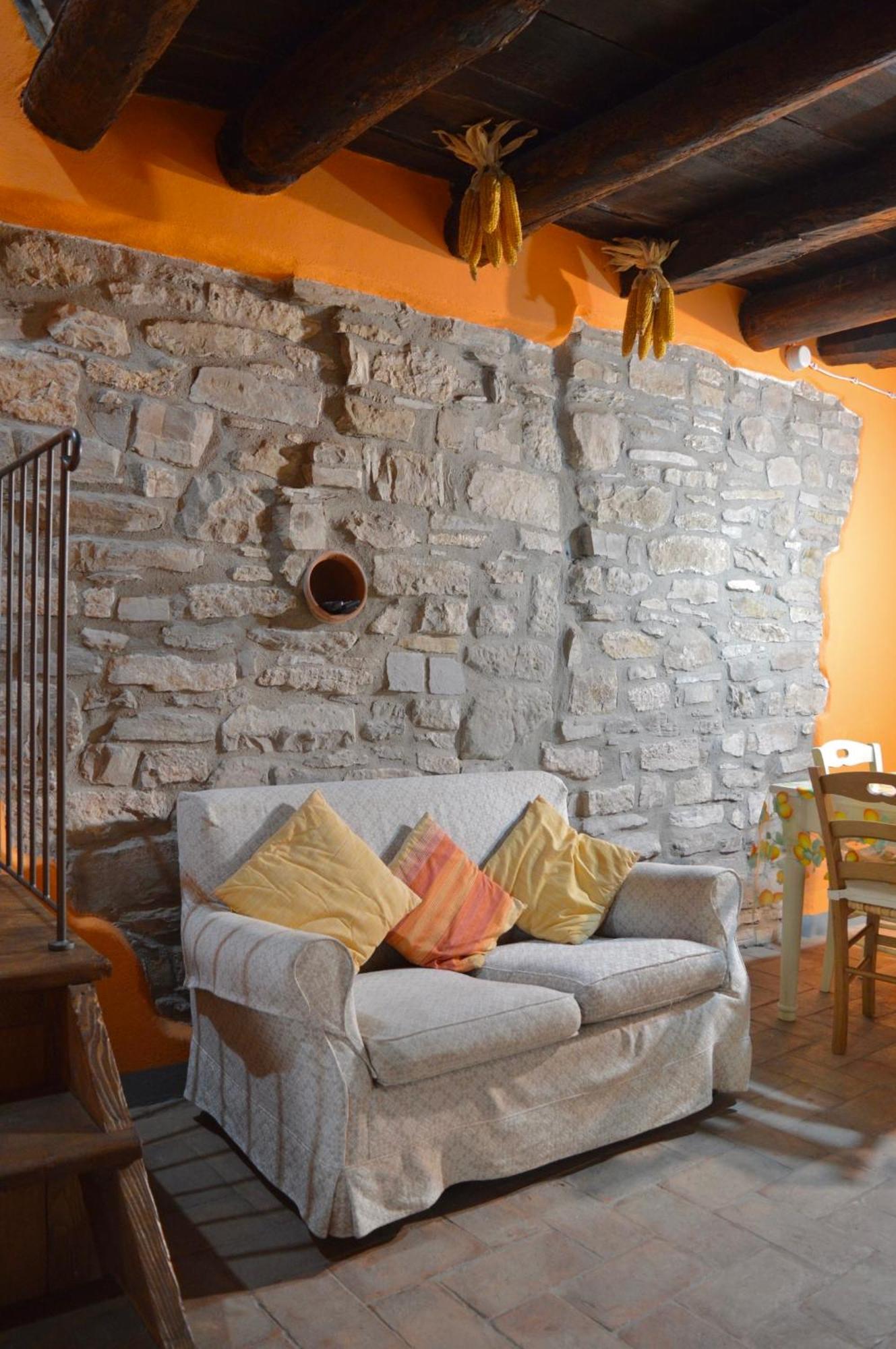 Agriturismo Vezzano Кьюзи-делла-Верна Экстерьер фото