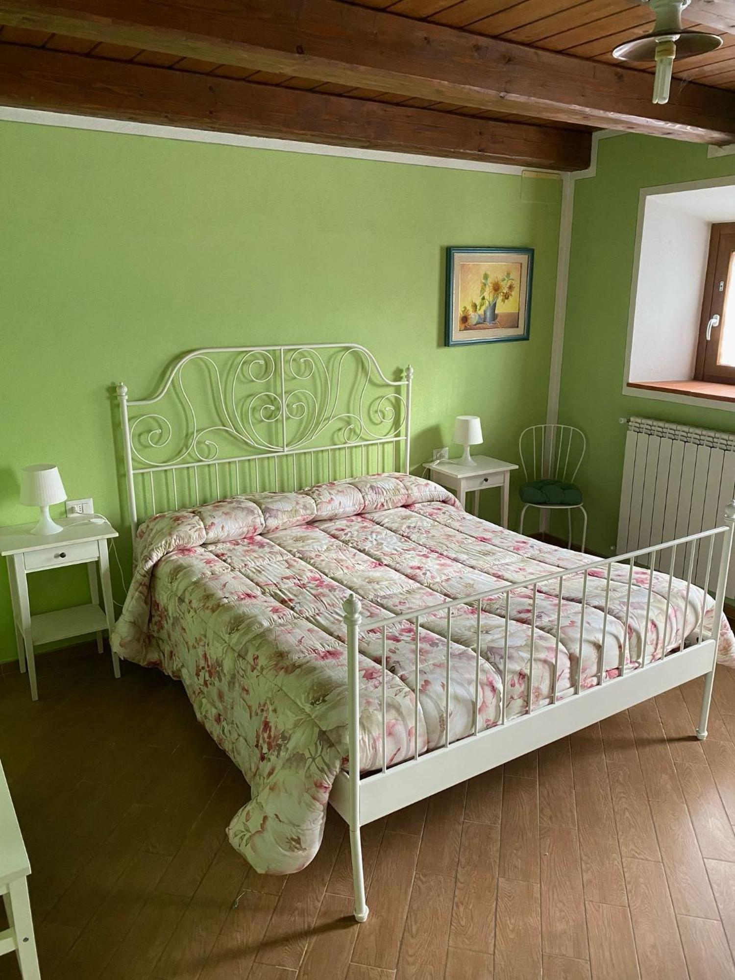 Agriturismo Vezzano Кьюзи-делла-Верна Экстерьер фото
